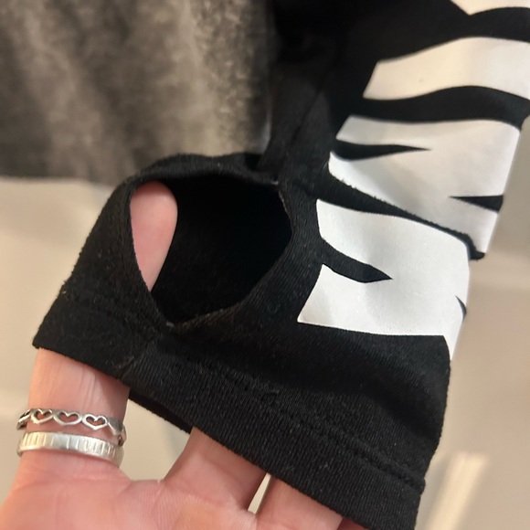 Pink Pullover - Picture 2 of 5